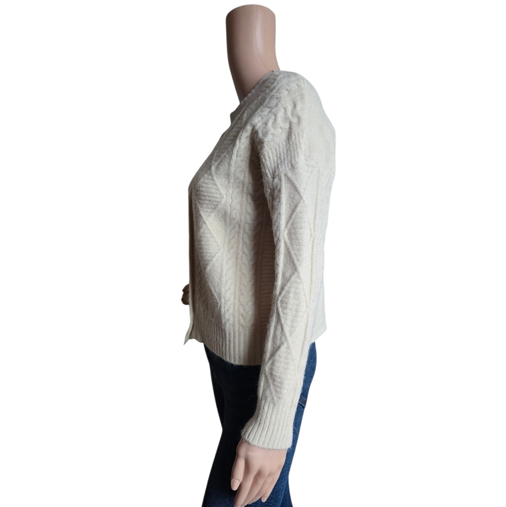 Women's Cream Oversized V-Neck Cable Knit Cropped Cardigan Sweater - Picture 5 of 16